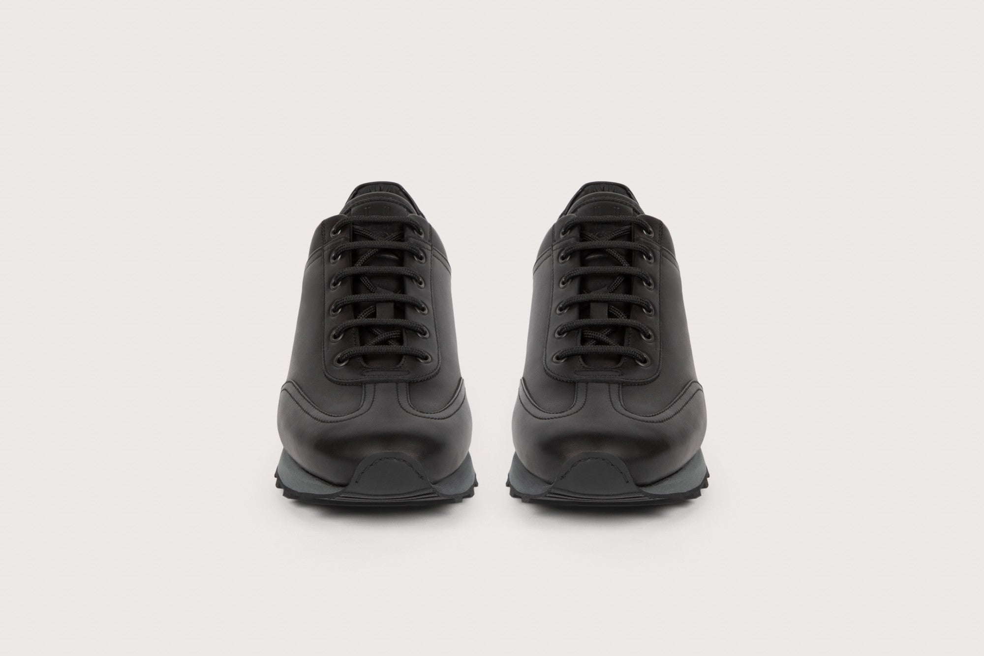 ATHI Black Anilcalf Trainer
