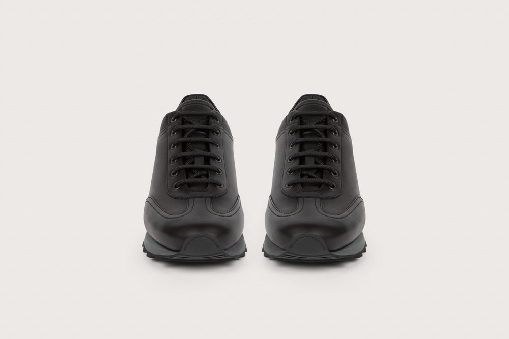 ATHI Black Anilcalf Trainer