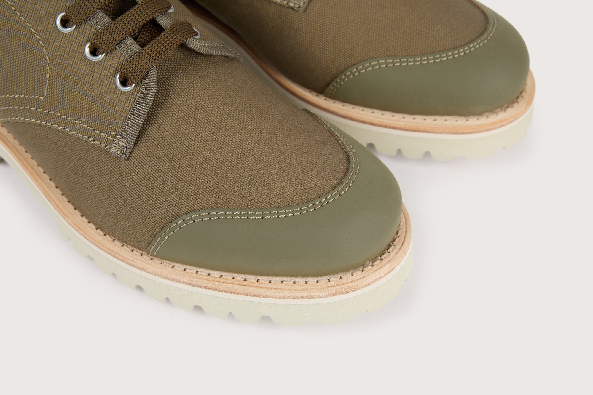 SAHARA Khaki Canvas/Gum G-Light