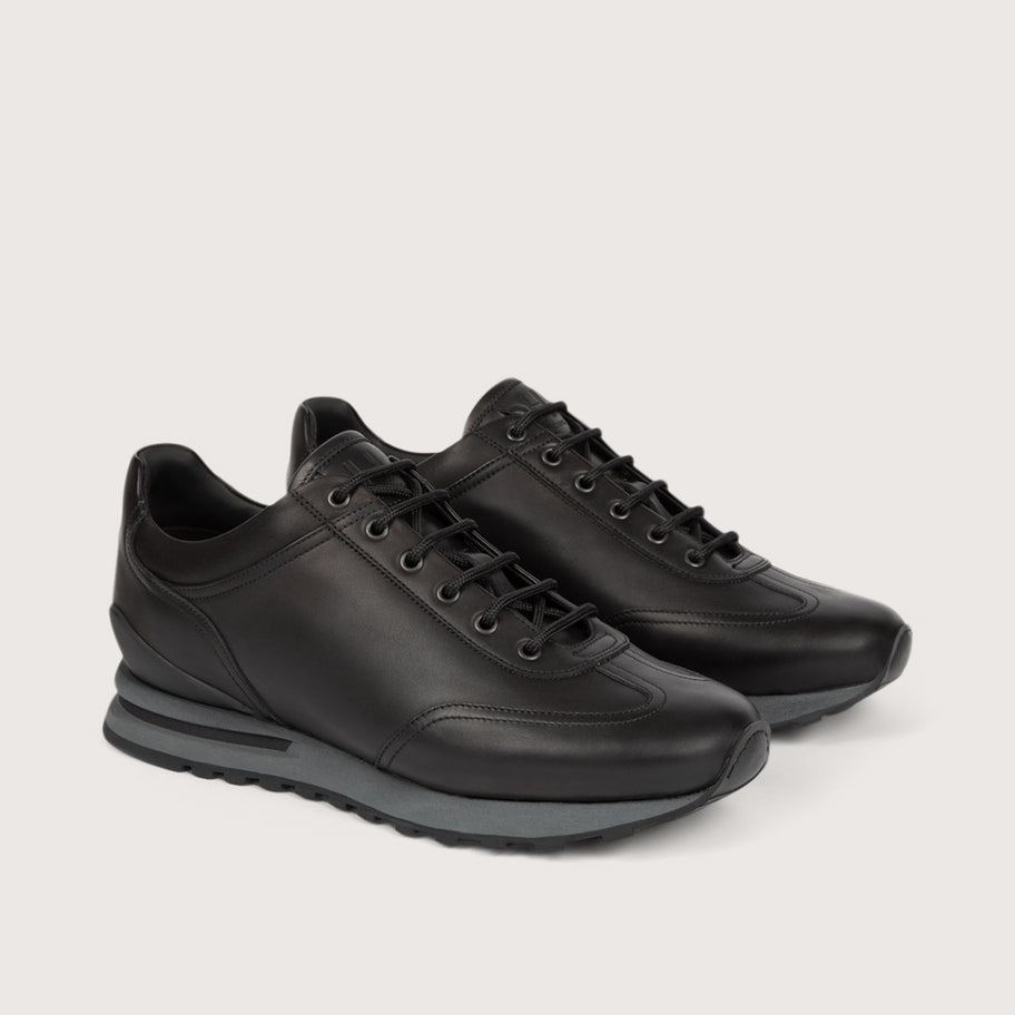 ATHI Black Anilcalf Trainer