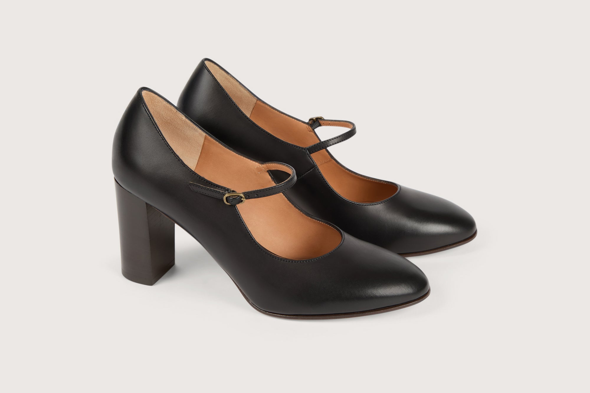 LOUVRE Black Diver Leather