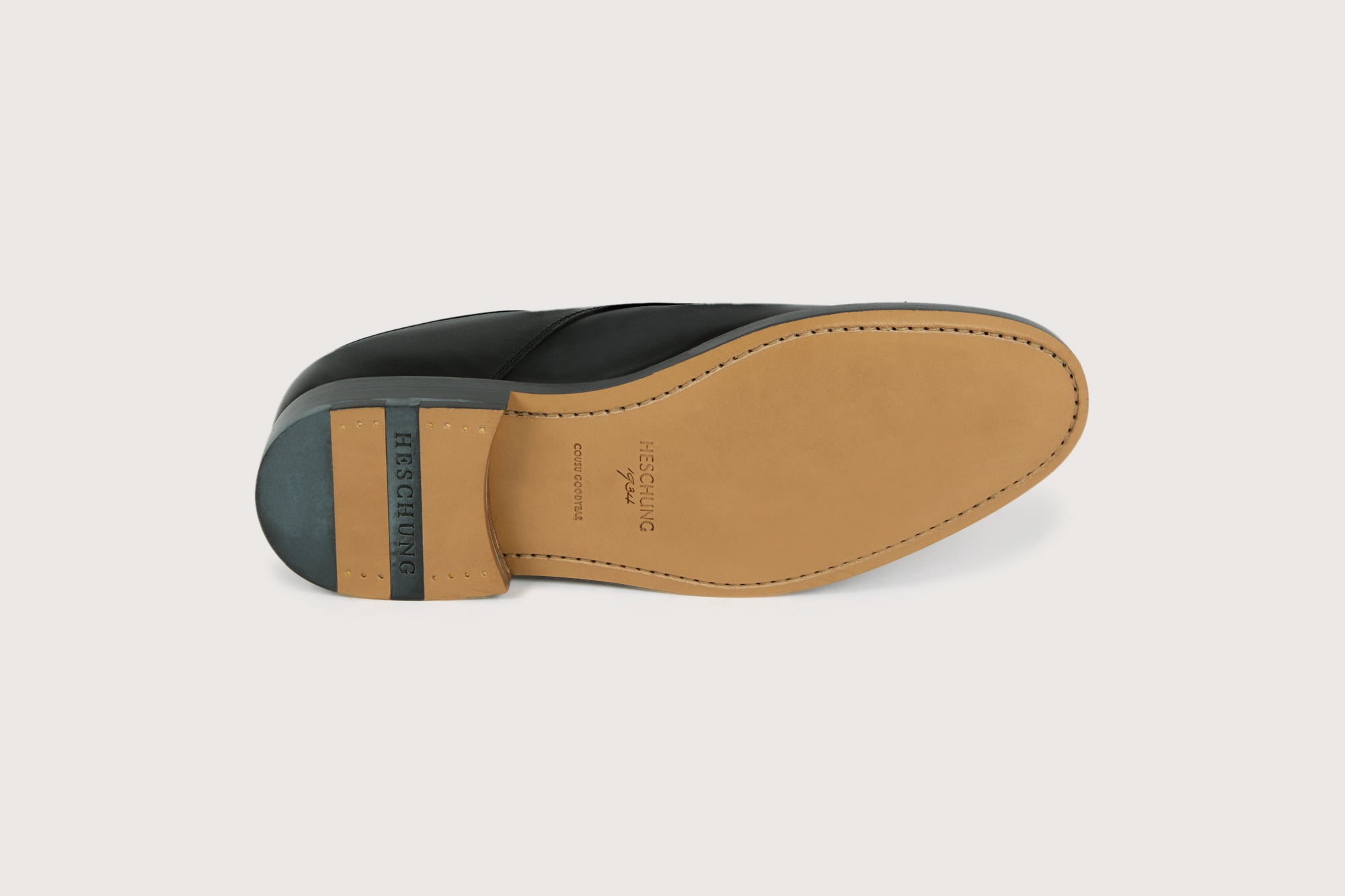 ARALIA II Black Box Leather