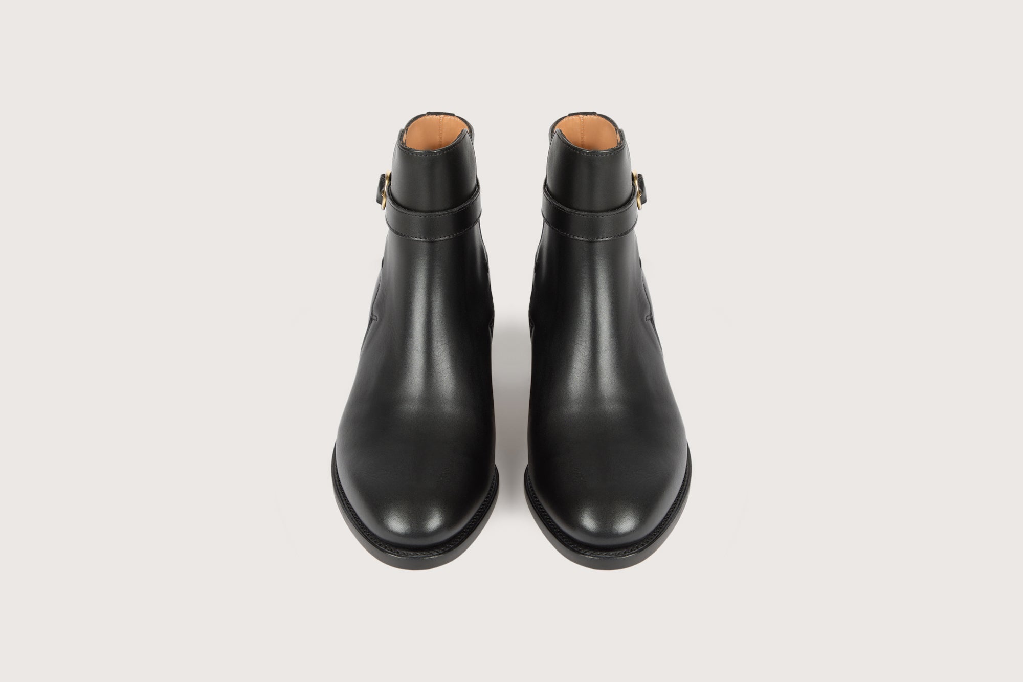 ÉPONA Black Box Leather