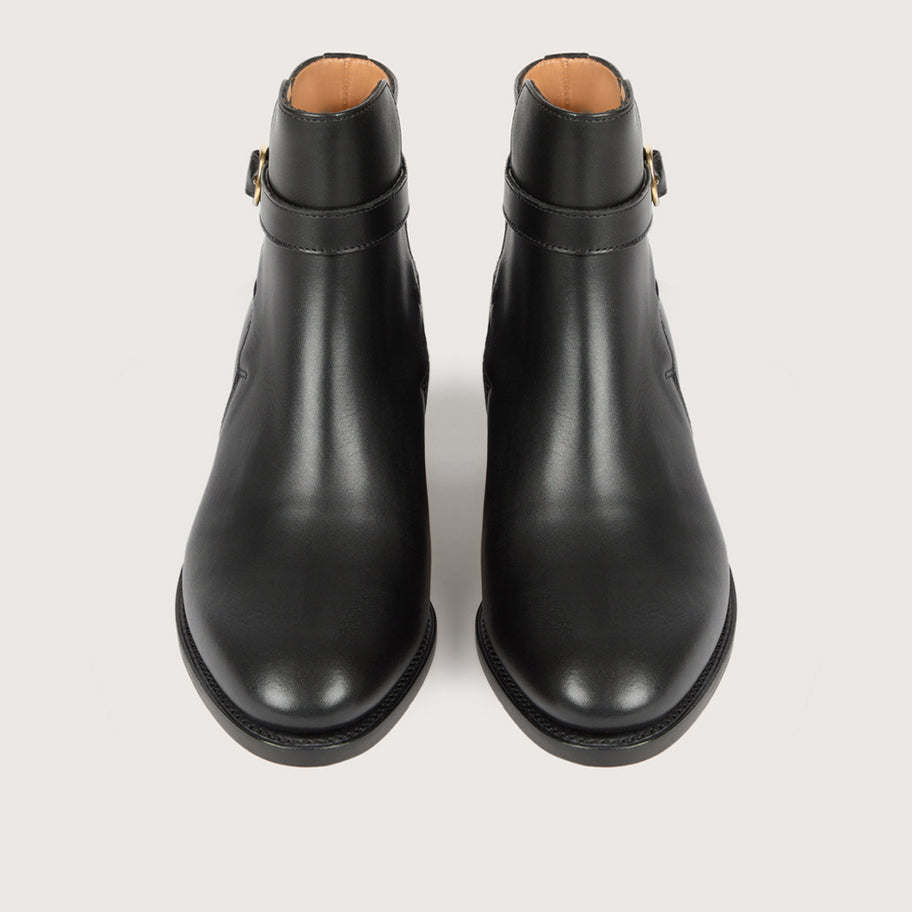 ÉPONA Black Box Leather