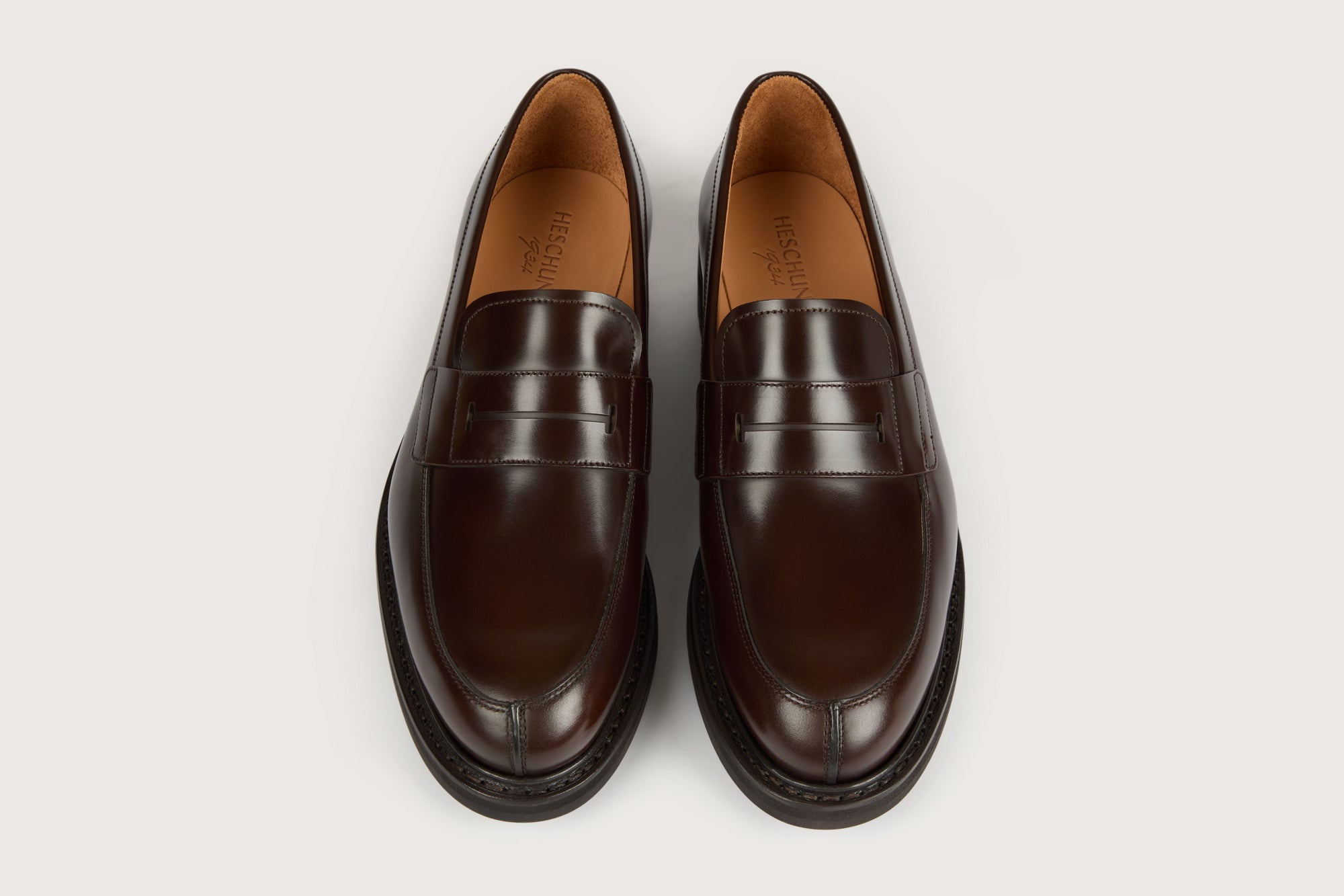 LILIUM FE Windsor Expresso Commando